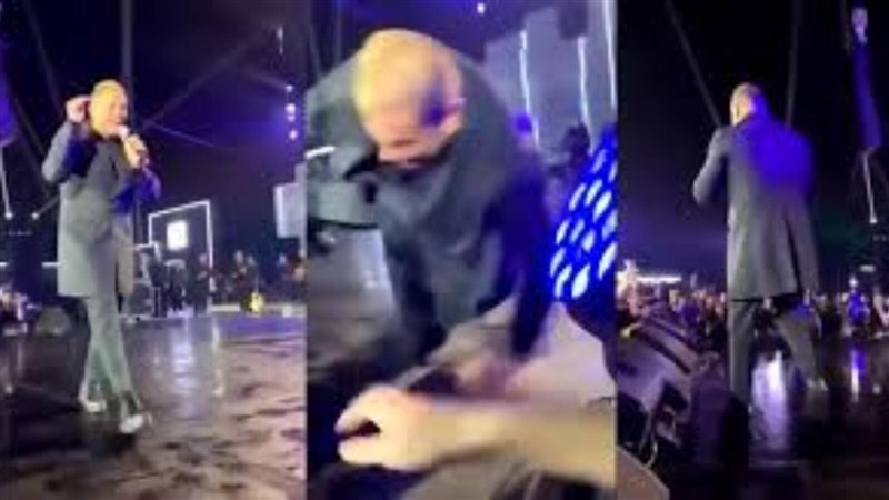 In Video: Amr Diab falls on Stage During a Concert in Egypt